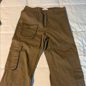 love, Fire Women's Olive Cargo Jeans